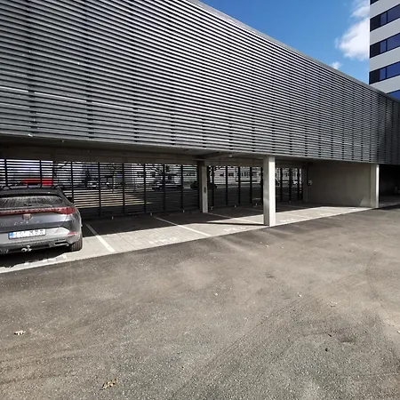 Sea View Apartment *